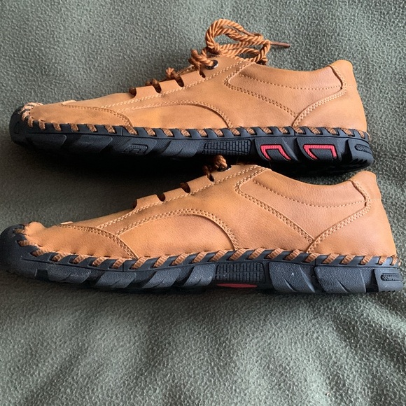 EUC Fashion camel, faux leather, lace up shoes.  Size 11. - Picture 4 of 5